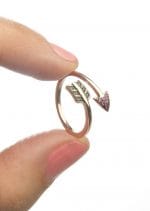 Diamond arrow gold ring - Image 3