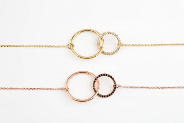 Diamond circle necklace 4 Interlocking diamond circle necklace - Image 4