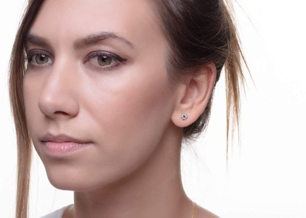 Diamond emerald sapphire flower stud earrings - Image 6