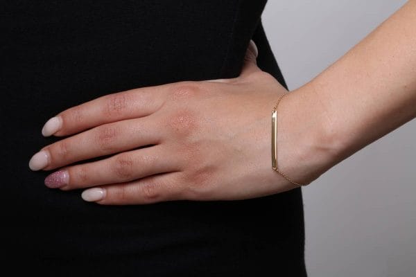 Bar bracelet in solid gold - Image 1