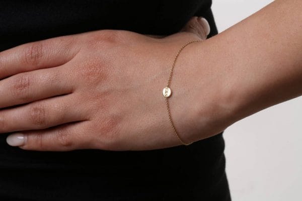 Initial letter bracelet 2 Initial letter disc bracelet - Image 3