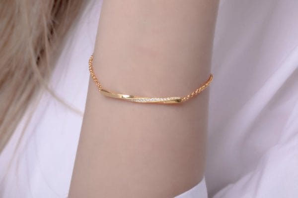Mobius 25 diamond bracelet 5 Mobius 25 diamond bracelet - Image 6