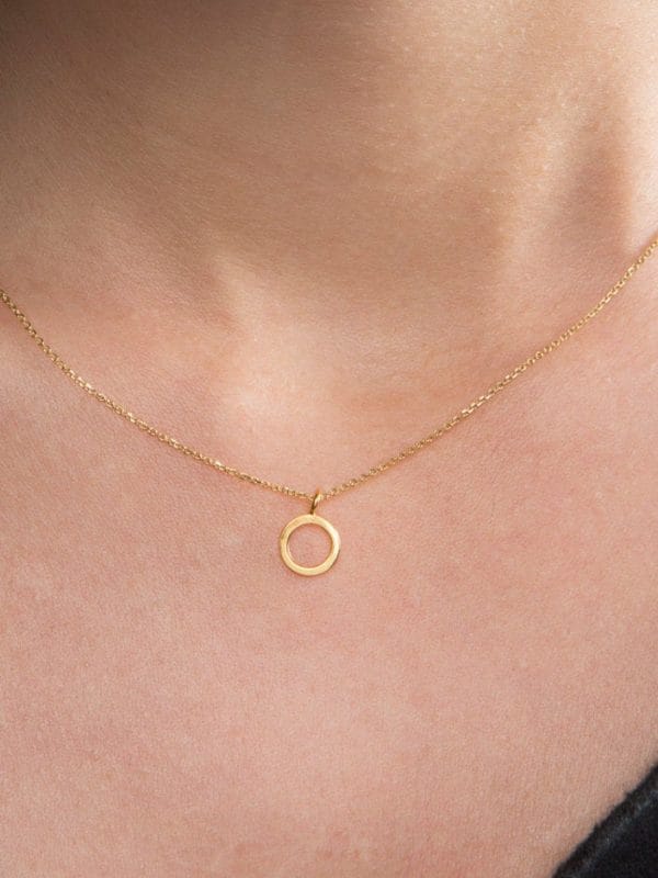 Open circle necklace 1 Open circle gold necklace - Image 1