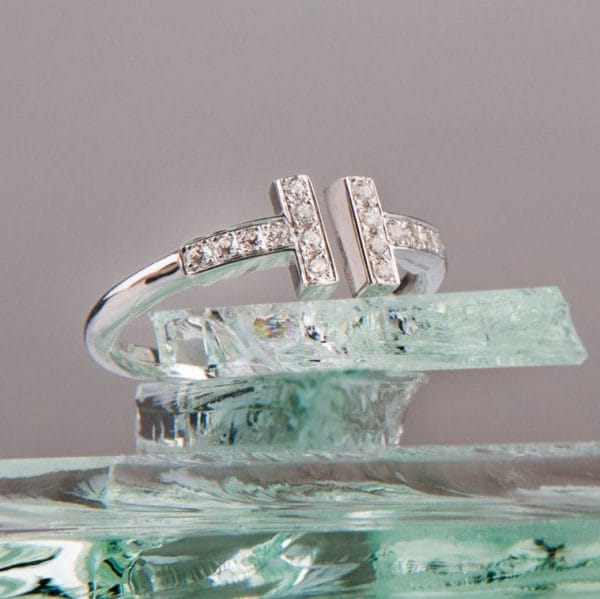 Gold T ring with diamonds 2.1mm, RN401 - Image 2