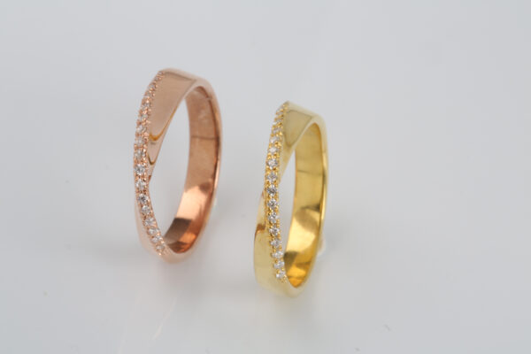 19 diamond Mobius ring 3.3mm, RN140 - Image 7