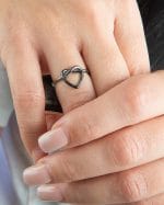 Gold Heart knot ring, RN225 - Image 4