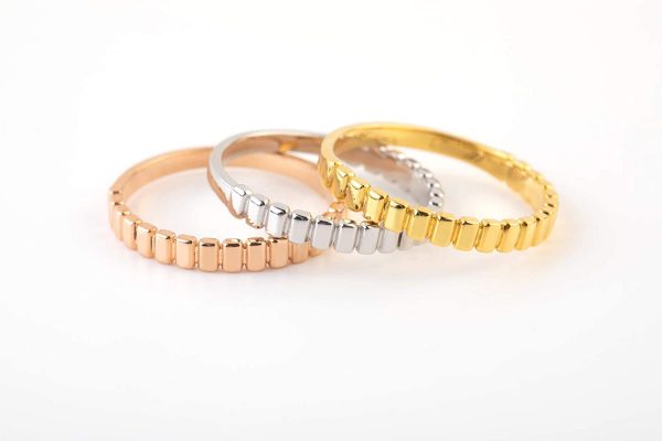 Dainty gold band, Tiny stackable ring 2 Dainty gold band with texture - Image 3