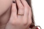 Diamond gold bar ring - Image 3