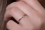 Diamond gold bar ring - Image 4