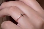 Diamond gold bar ring - Image 5