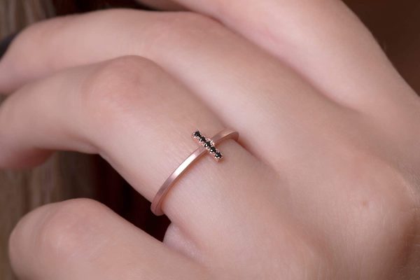 Diamond bar ring 5 Diamond gold bar ring - Image 5