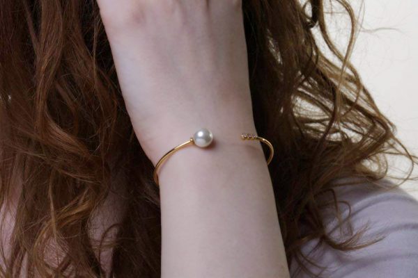 Diamond pearl bangle 1 Diamond pearl gold bangle - Image 2