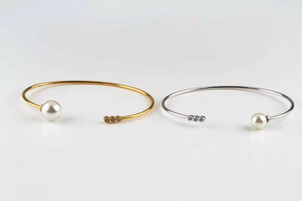 Diamond pearl bangle 8 Diamond pearl gold bangle - Image 9