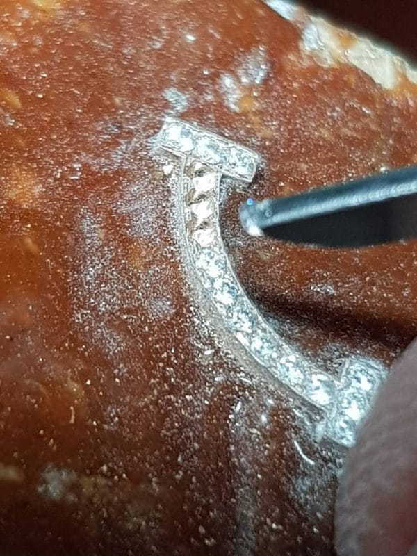 Diamond smile stud earrings - Image 9