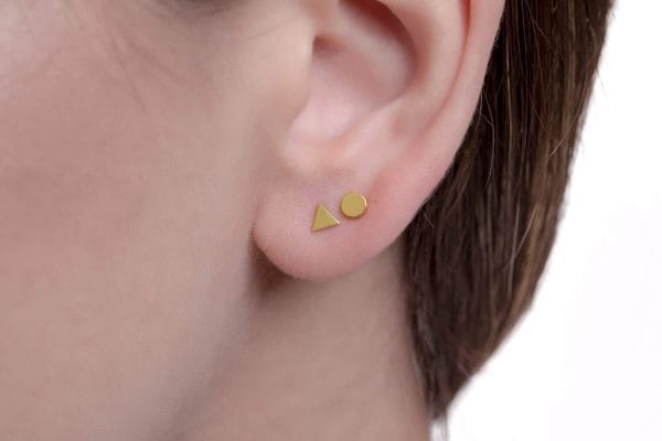 Extra tiny gold stud earrings - Image 7