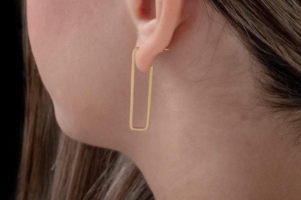 Geometric hoop earrings 1 Large rectangle hoop gold earrings - Image 1