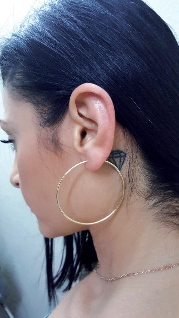 Large solid gold hoop earrings - Image 3