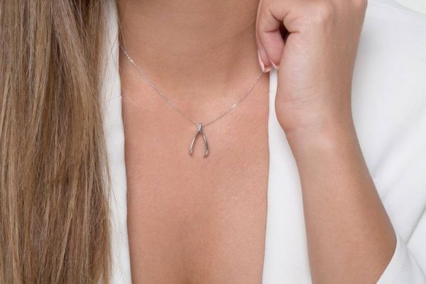 Large wishbone gold necklace - Image 3