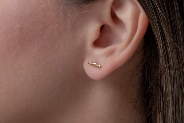 Mobius bar earrings 4 Mobius bar gold earrings - Image 5
