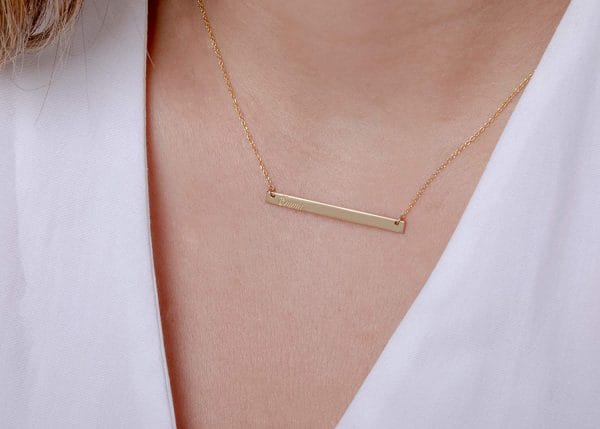 Personalized gold bar necklace - Image 7