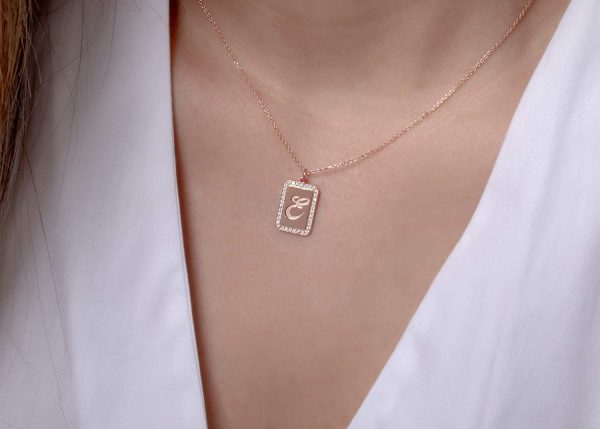 Square necklace framed with diamonds - Image 5