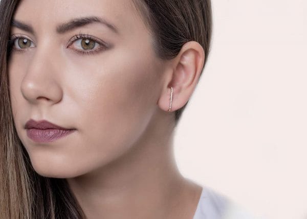 Single long diamond bar earring - Image 3