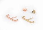 Single gold bar stud earring - Image 8
