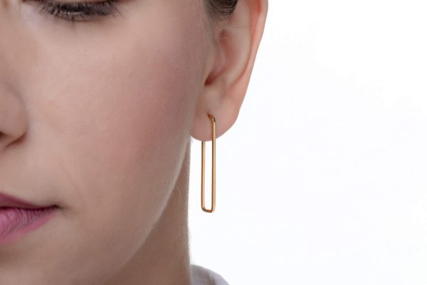Small rectangle hoop earrings 2 Rectangle hoop earrings in solid gold - Image 4
