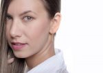 Rectangle hoop earrings in solid gold - Image 7
