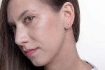 Solid gold circle stud earrings - Image 8