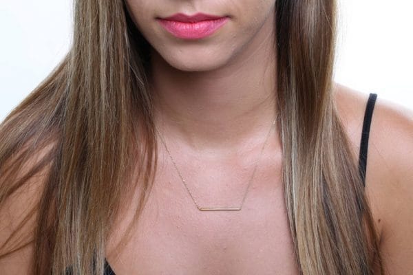 Square bar gold necklace - Image 4