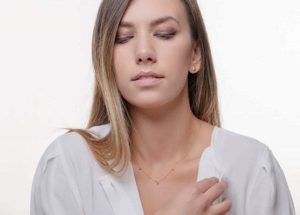 Three ball charm gold necklace - Image 5