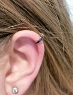 Tiny Diamond solid gold earcuff - Image 2
