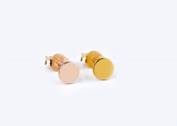 Tiny disc earrings 1 Solid gold tiny disc earrings - Image 1