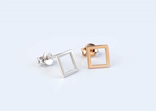 Tiny square stud earrings 6 Tiny square gold stud earrings - Image 8