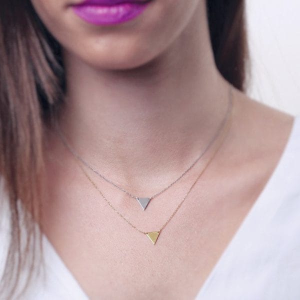 Triangle necklace in solid gold - Image 1