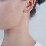Chain Threader earrings in solid gold - Image 3