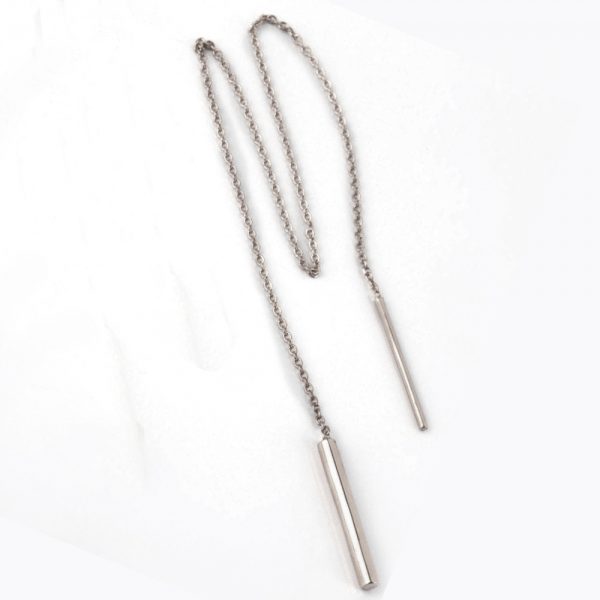 Unique-gold-Chain-Threader-earrings-6 Chain Threader earrings in solid gold - Image 7