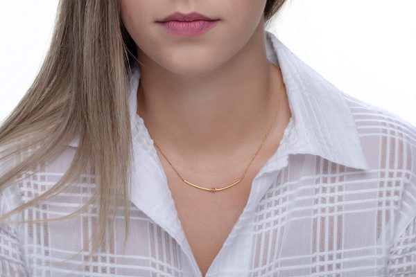 Unique gold knot bar necklace - Image 3