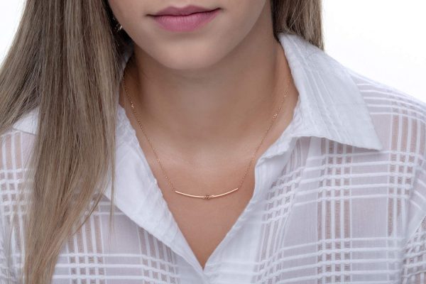 Unique gold knot bar necklace - Image 4