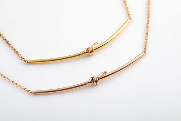 Unique gold knot bar necklace - Image 5