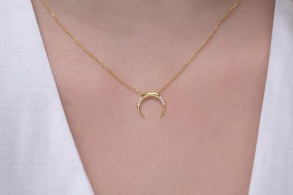 Crescent moon diamond gold necklace - Image 2