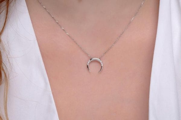 Crescent moon diamond gold necklace - Image 4