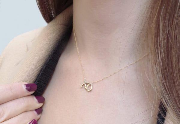 XO necklace in solid gold - Image 6