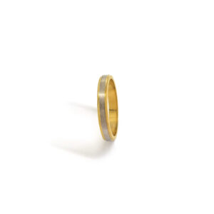 Gold wedding band ring