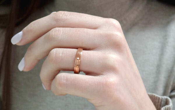 wedding band in solid gold