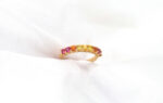 ombre sapphire ring in solid gold.